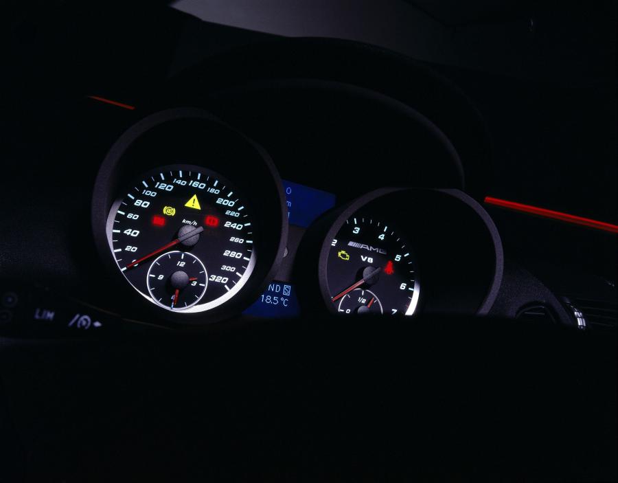  Mercedes-Benz SLK55 AMG 2005 года  (фото 66 из 96)